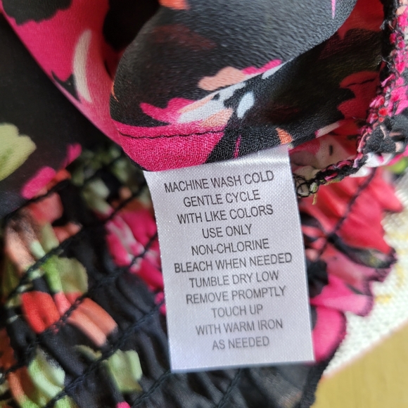 Sunny Leigh M Tropical Floral Boho Ruffle Blouse - Picture 5 of 7